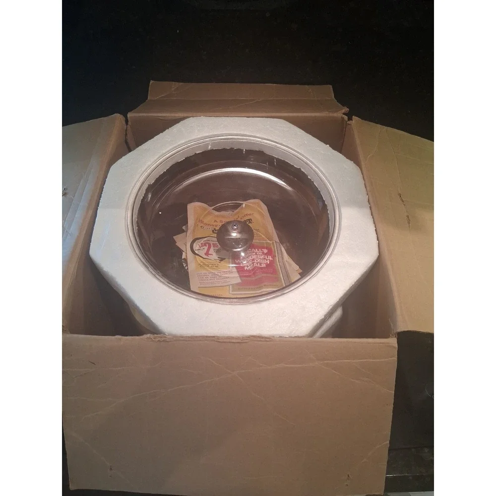 Vintage Rival Crock-Pot Model 3300 5 Qt Stoneware Slow Cooker Gold 1970s Box